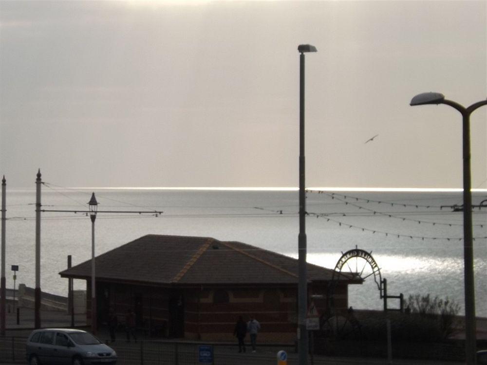 Hotel The South Lea Blackpool Esterno foto